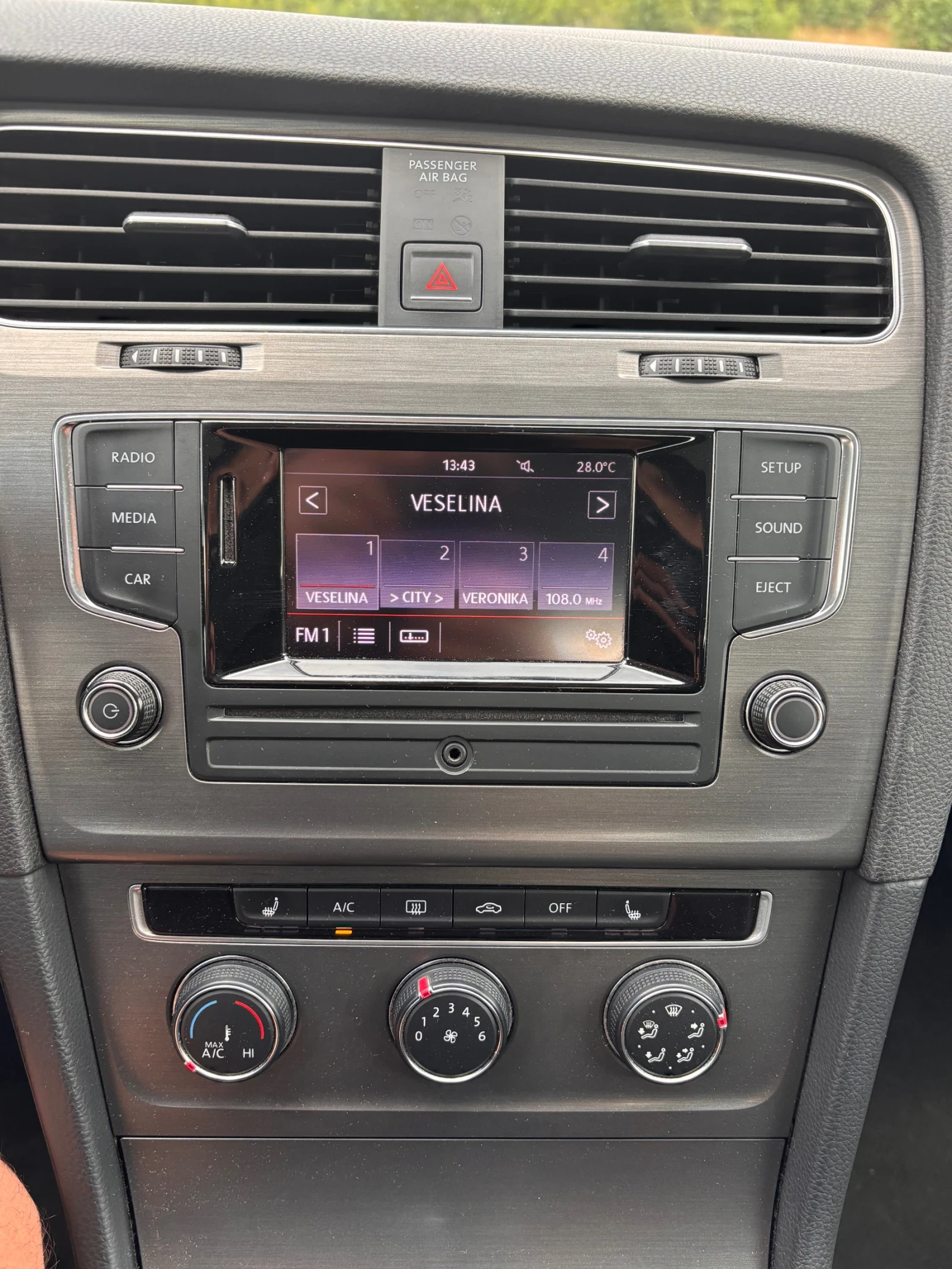VW Golf 1.4 TSI 122 hp, снимка 11 - Автомобили и джипове - 55132148
