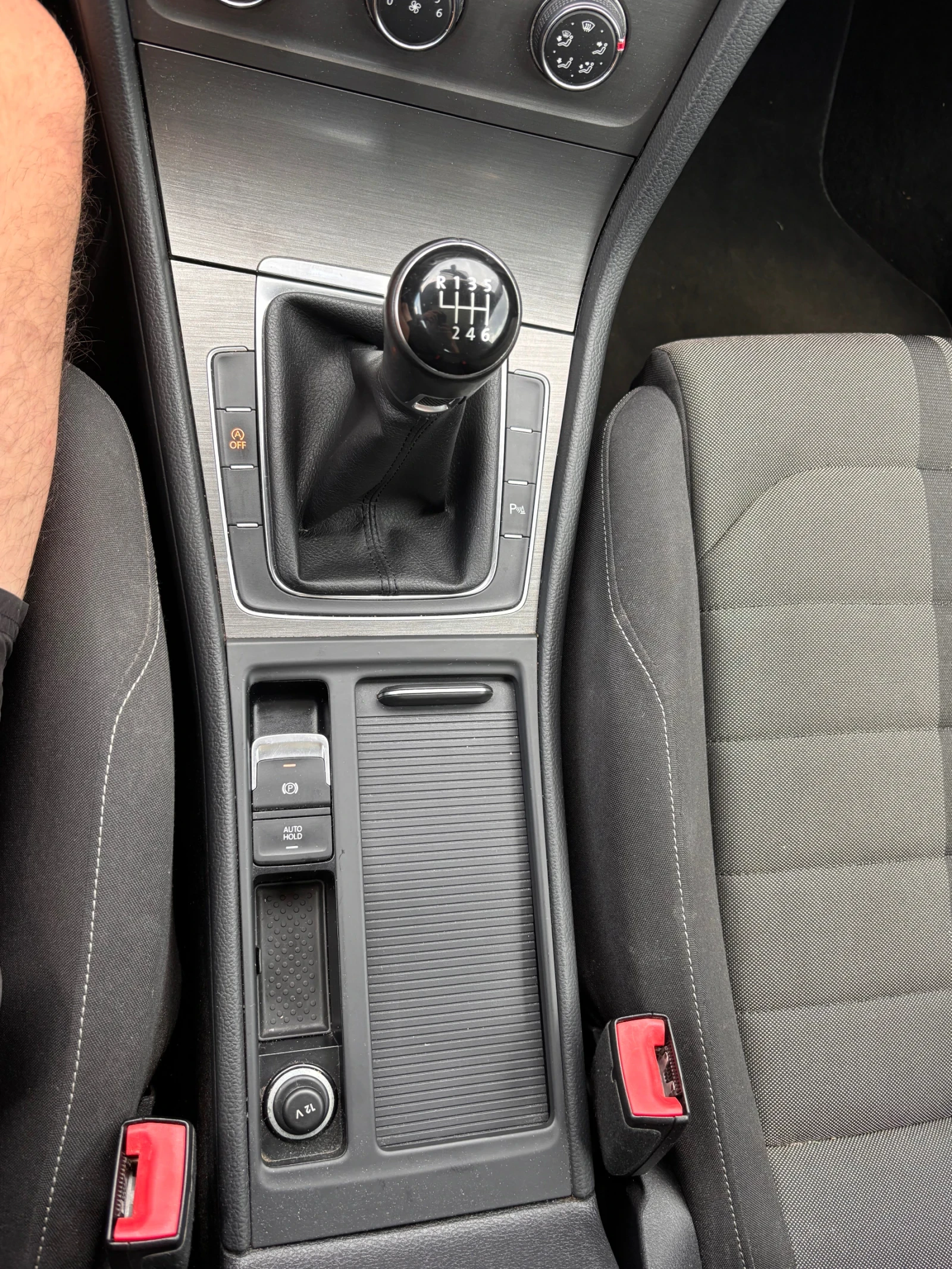VW Golf 1.4 TSI 122 hp, снимка 12 - Автомобили и джипове - 55132148