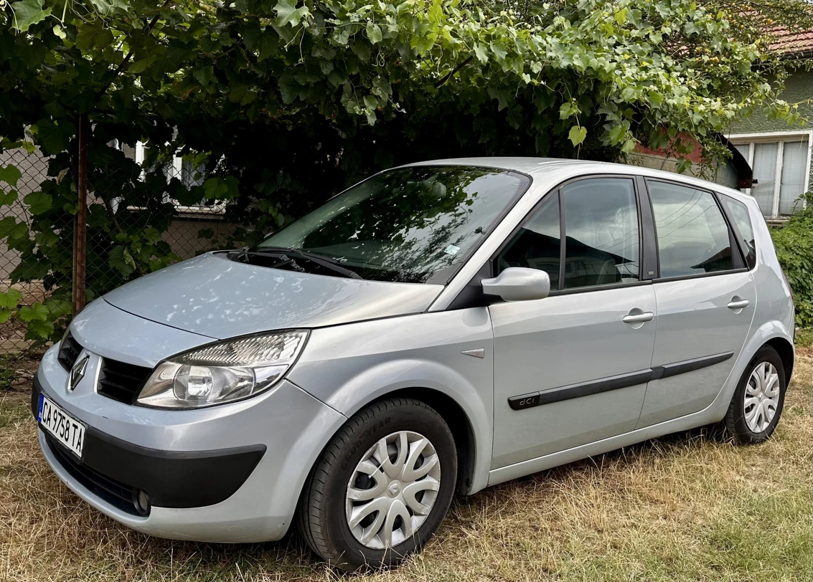 Renault Megane Scenic II , снимка 2 - Автомобили и джипове - 55280771