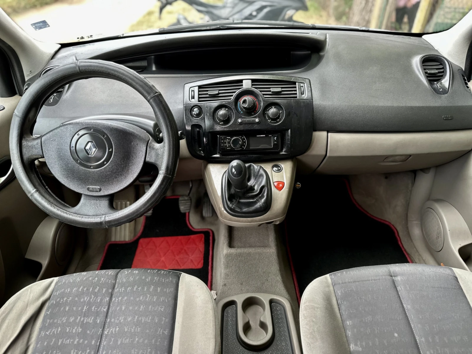 Renault Megane Scenic II , снимка 5 - Автомобили и джипове - 55280771