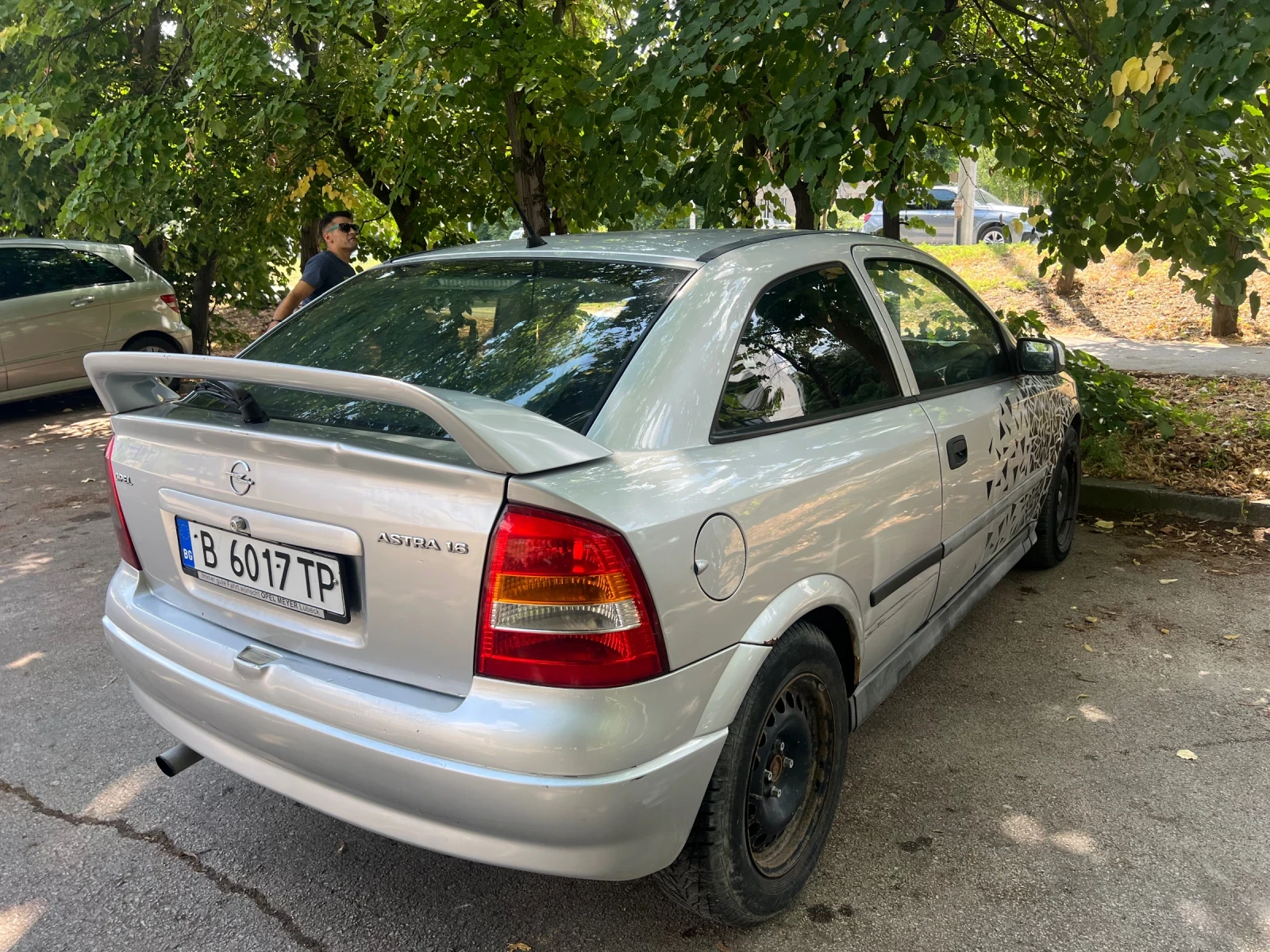 Opel Astra 1.6 16V, снимка 10 - Автомобили и джипове - 55418755