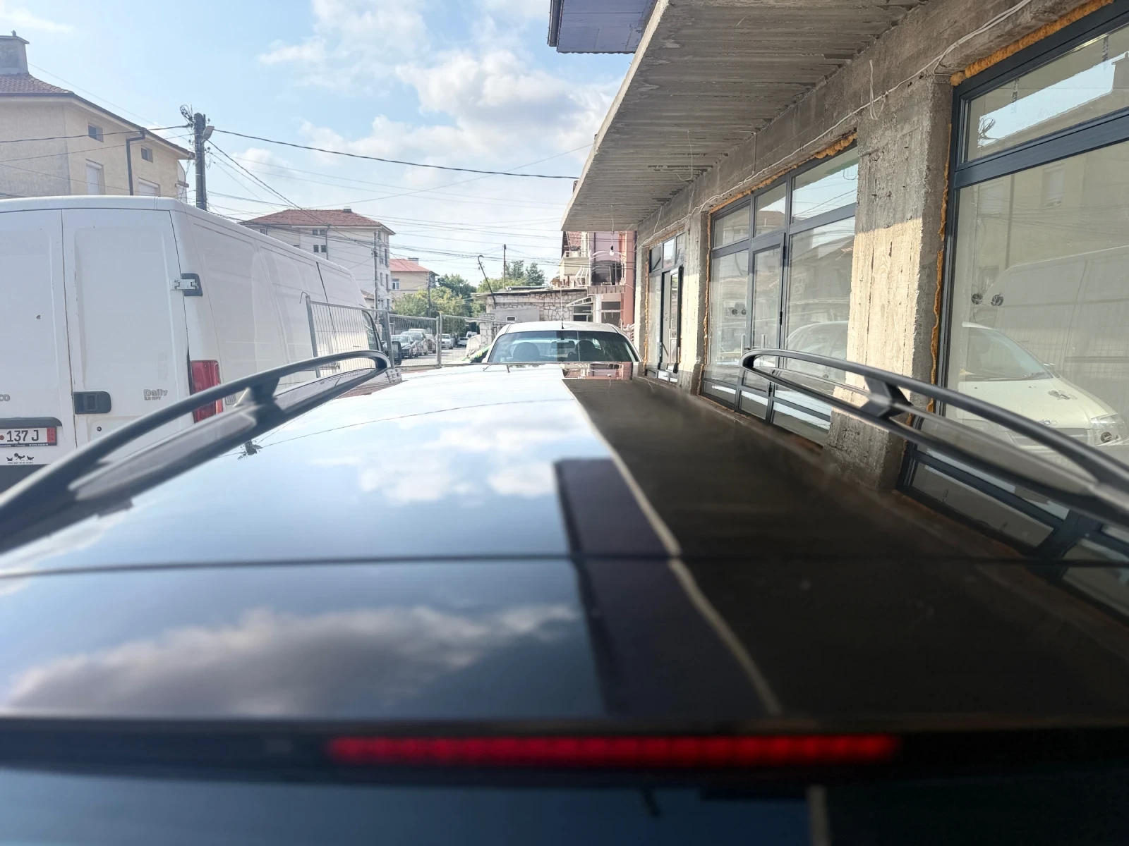 Mercedes-Benz E 220 Avangarde, снимка 4 - Автомобили и джипове - 56083719