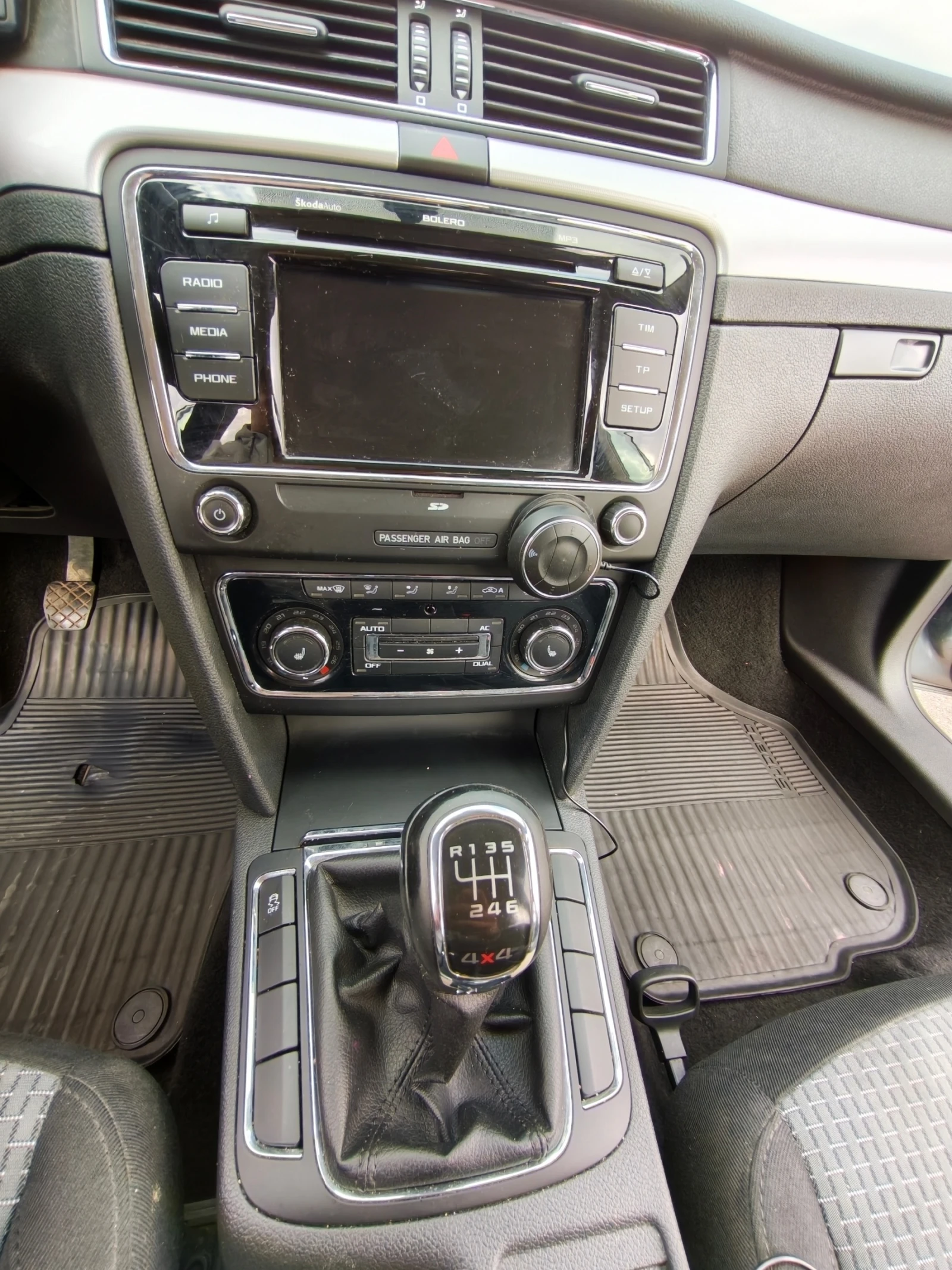 Skoda Superb, снимка 9 - Автомобили и джипове - 56614169