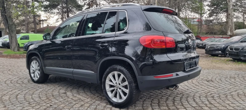 VW Tiguan 2.0TDI * 4x4* * FACELIFT* * AVTOMAT* * NAVI* SWISS, снимка 7 - Автомобили и джипове - 49745487