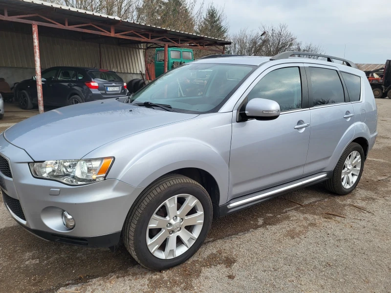 Mitsubishi Outlander 2400, снимка 10 - Автомобили и джипове - 53311062