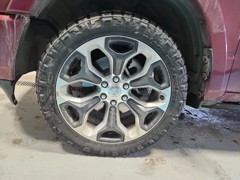 Dodge RAM 1500 * LIMITED CREW CAB SHORT BED * CARFAX * БЕЗ ПЪРВОН, снимка 6 - Автомобили и джипове - 53338811