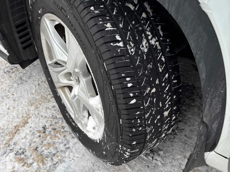 Toyota Highlander * AWD * CARFAX * Подгреви * Keyless, снимка 14 - Автомобили и джипове - 53453999