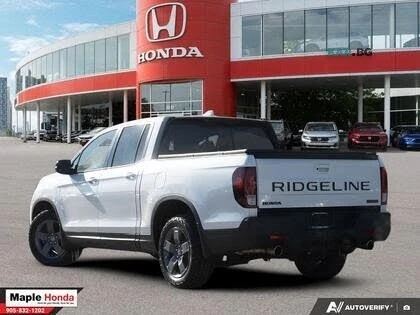 Honda Ridgeline TrailSport * AWD * АвтоКредит* (ЦЕНА ДО БГ), снимка 4 - Автомобили и джипове - 54642827