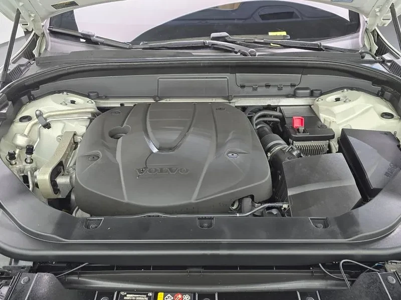 Volvo XC60 2Nd Generation D5 Inscription, снимка 6 - Автомобили и джипове - 56656115