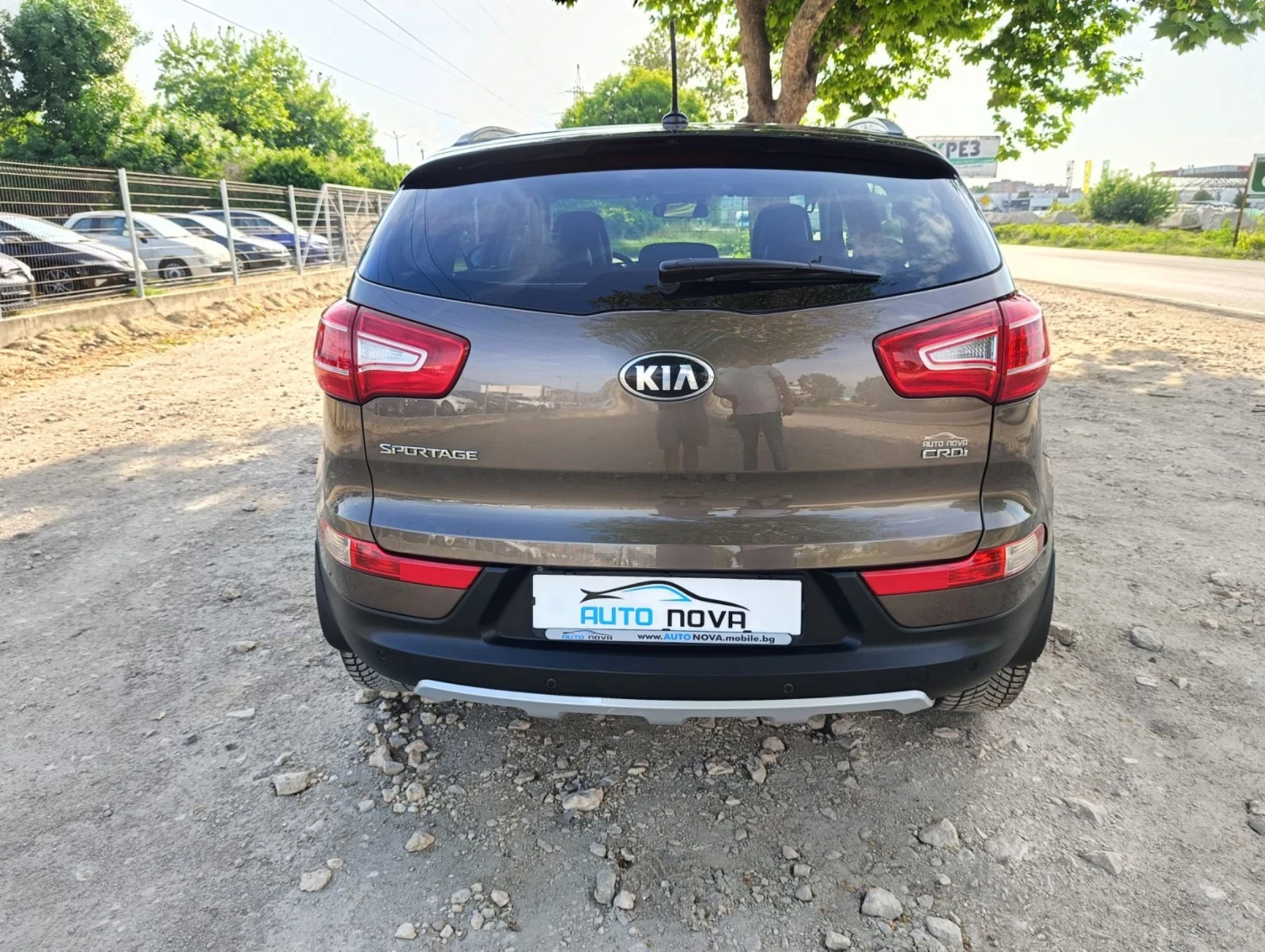 Kia Sportage 2.0 ДИЗЕЛ 136 К.С 4X4 ПАНОРАМА! КАПАРИРАН  - изображение 6