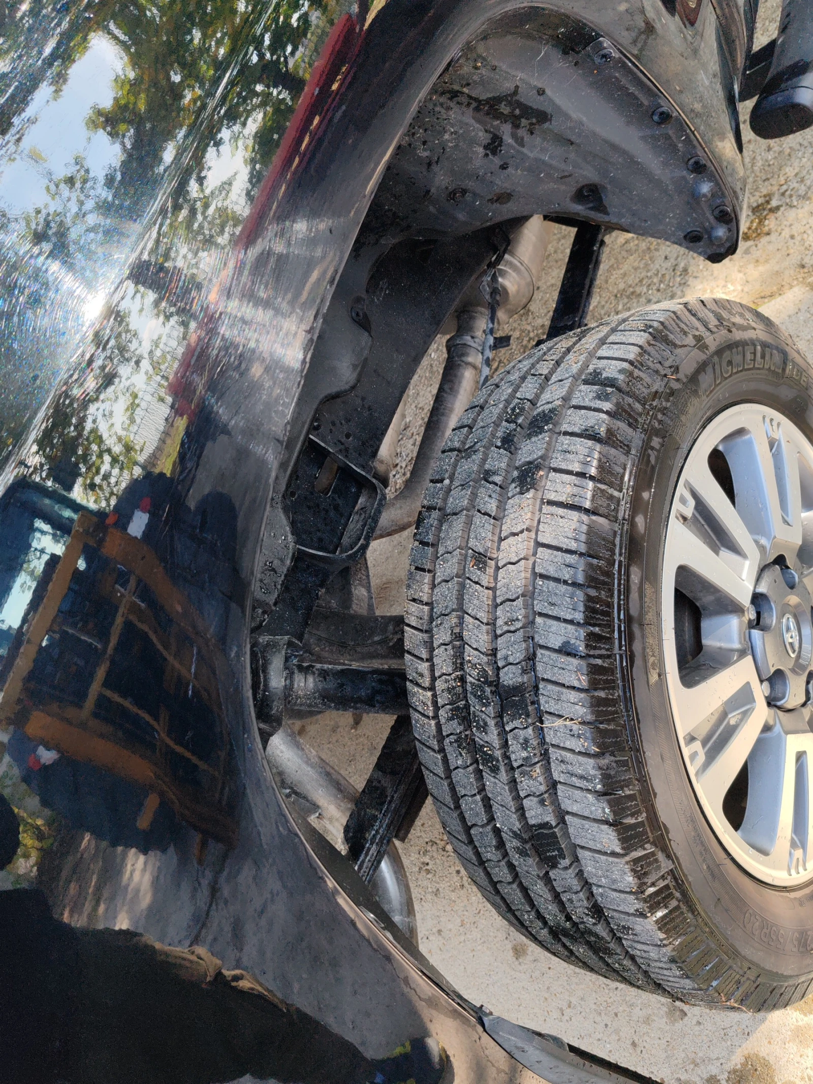 Toyota Tundra 1794 Limited Edition 5, 7  V8 - изображение 6