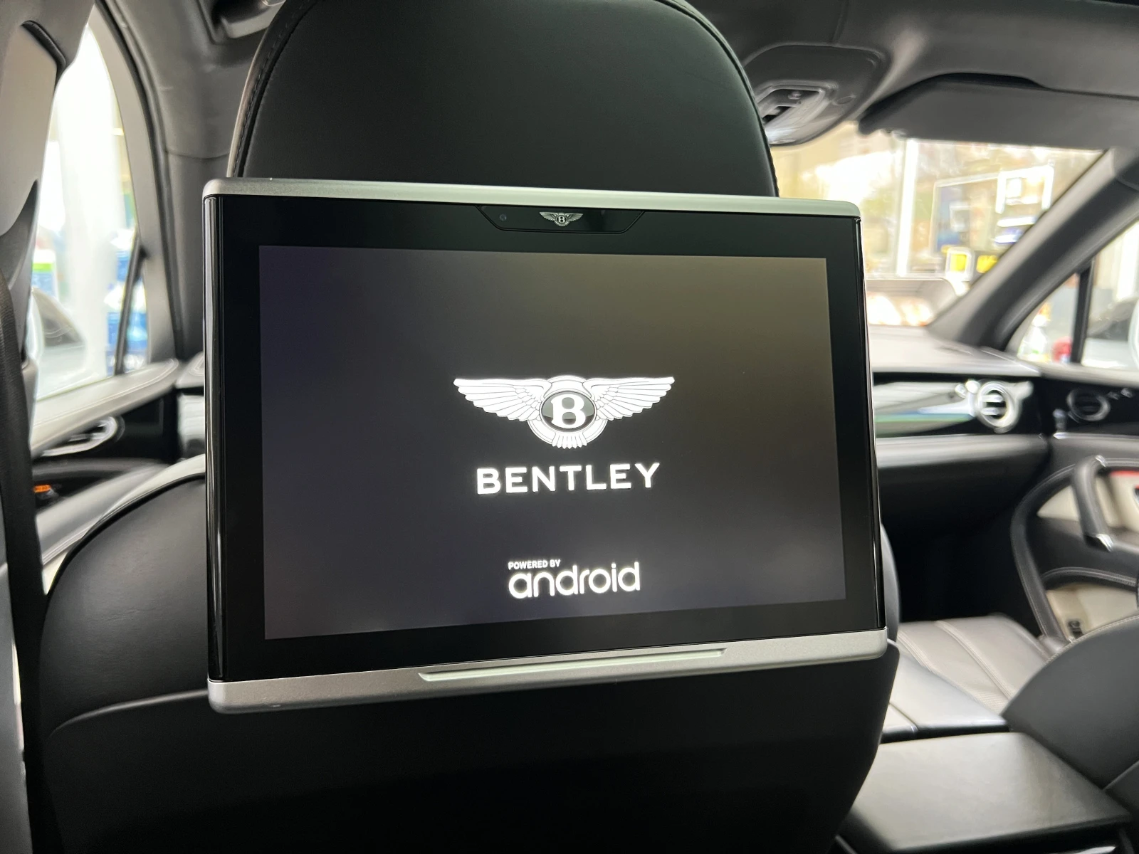 Bentley Bentayga 4.0D/CARBON/MULLINER/NIGHT VISION/PANO/HUD/360/TV/ | Mobile.bg   13