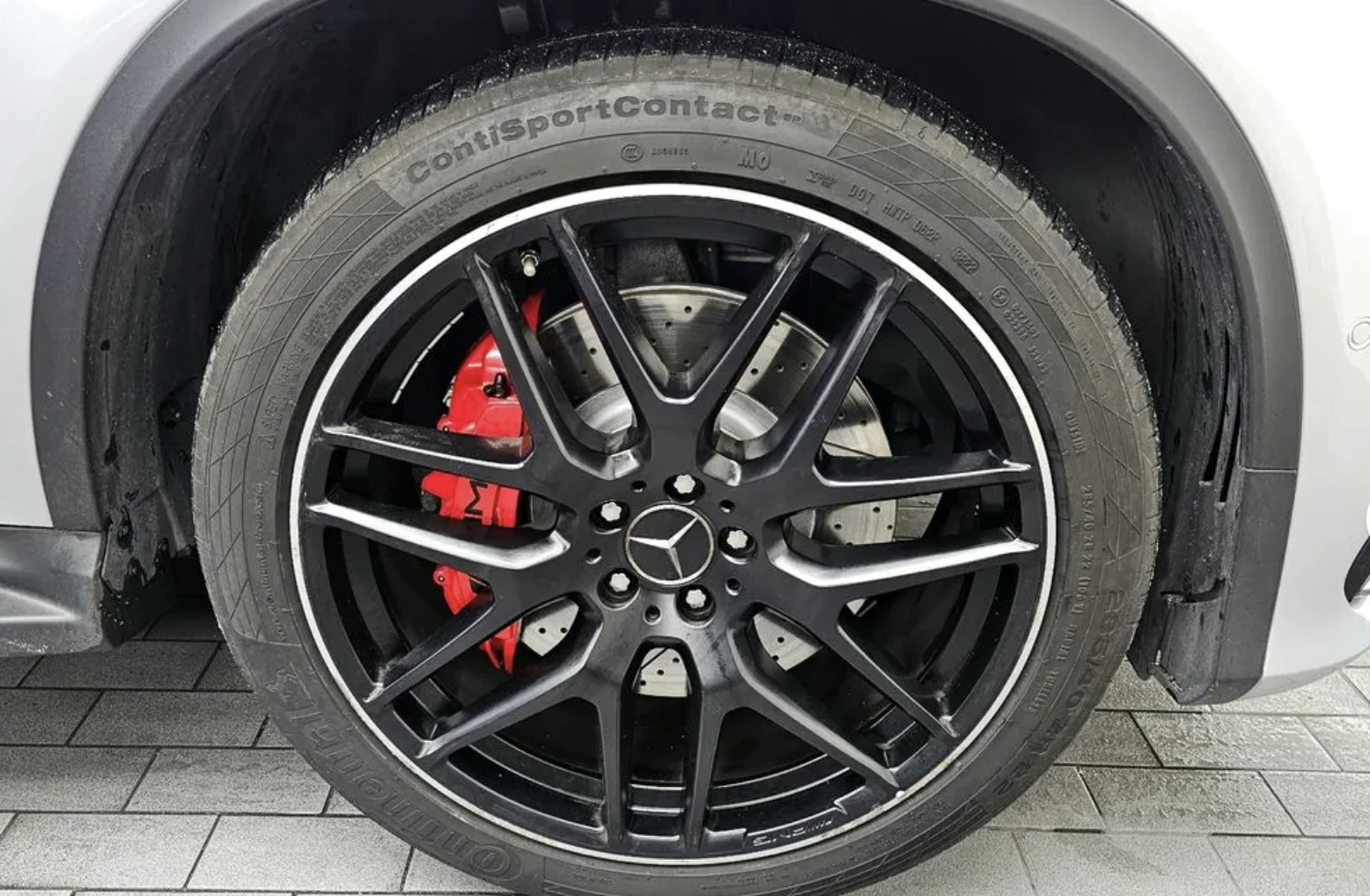 Mercedes-Benz GLE 63 S AMG HARMON* KARDON* ОБДУХВАНЕ* ПАНОРАМА* МАСАЖ* КЕЙЛЕС, снимка 5 - Автомобили и джипове - 53846490