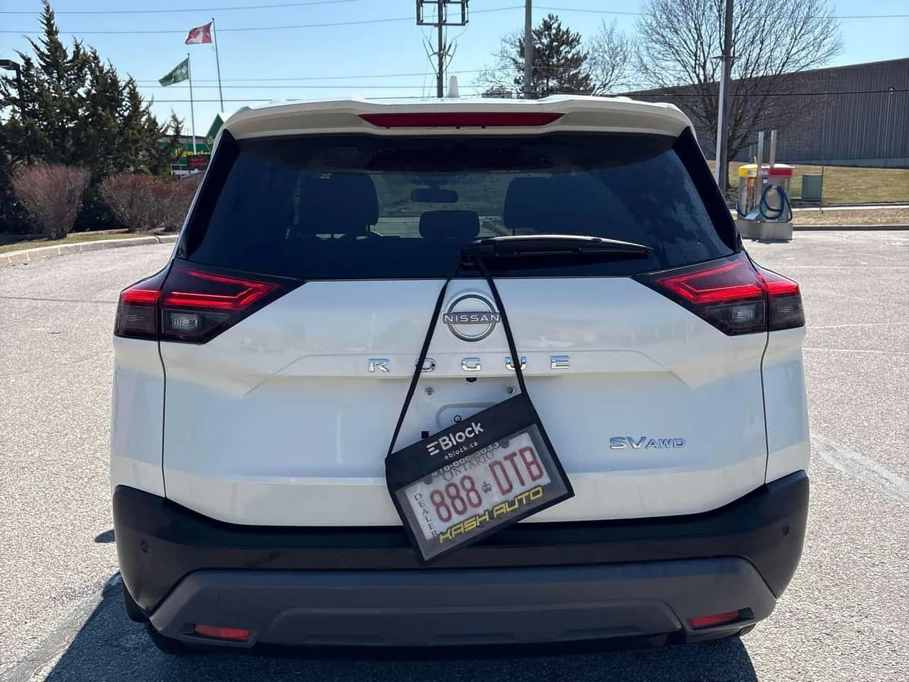 Nissan Rogue * AWD SV Moonroof * ЛИЦЕНЗИРАН ДИЛЪР * ПОДГРЕВ, снимка 4 - Автомобили и джипове - 54150364