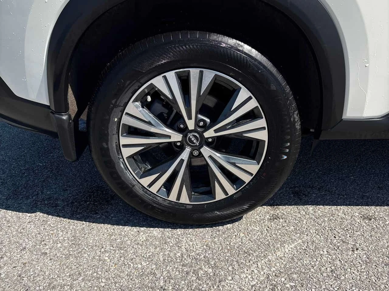 Nissan Rogue * AWD SV Moonroof * ЛИЦЕНЗИРАН ДИЛЪР * ПОДГРЕВ, снимка 7 - Автомобили и джипове - 54150364