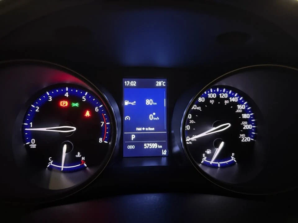Toyota C-HR XLE Premium FWD, снимка 12 - Автомобили и джипове - 54492934