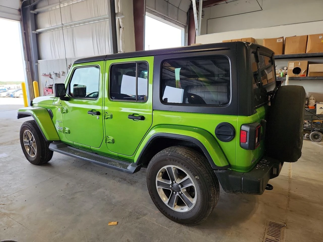 Jeep Wrangler 2.0l Unlimited Sahara, снимка 2 - Автомобили и джипове - 54705973