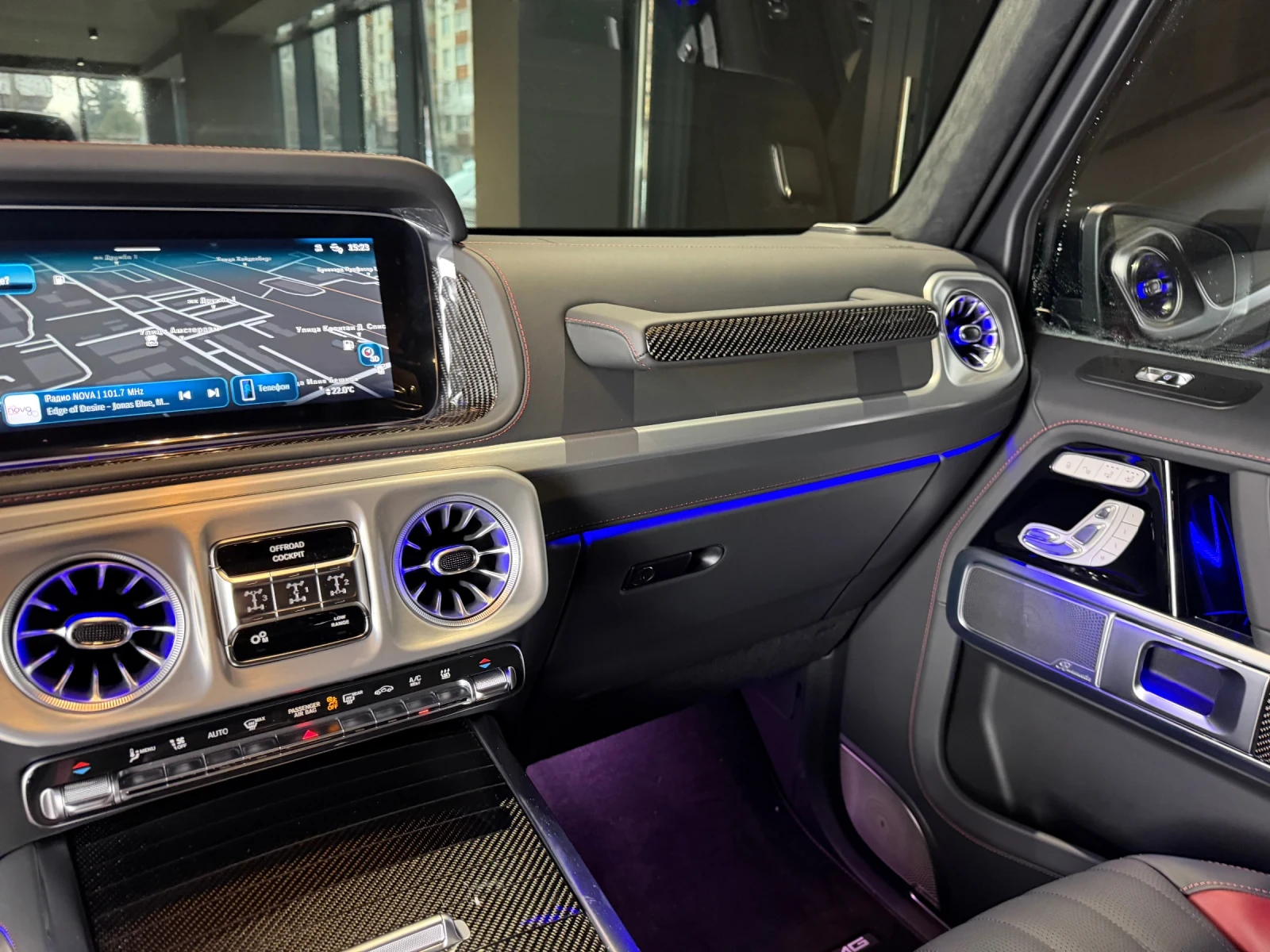 Mercedes-Benz G 63 AMG, снимка 8 - Автомобили и джипове - 55936429