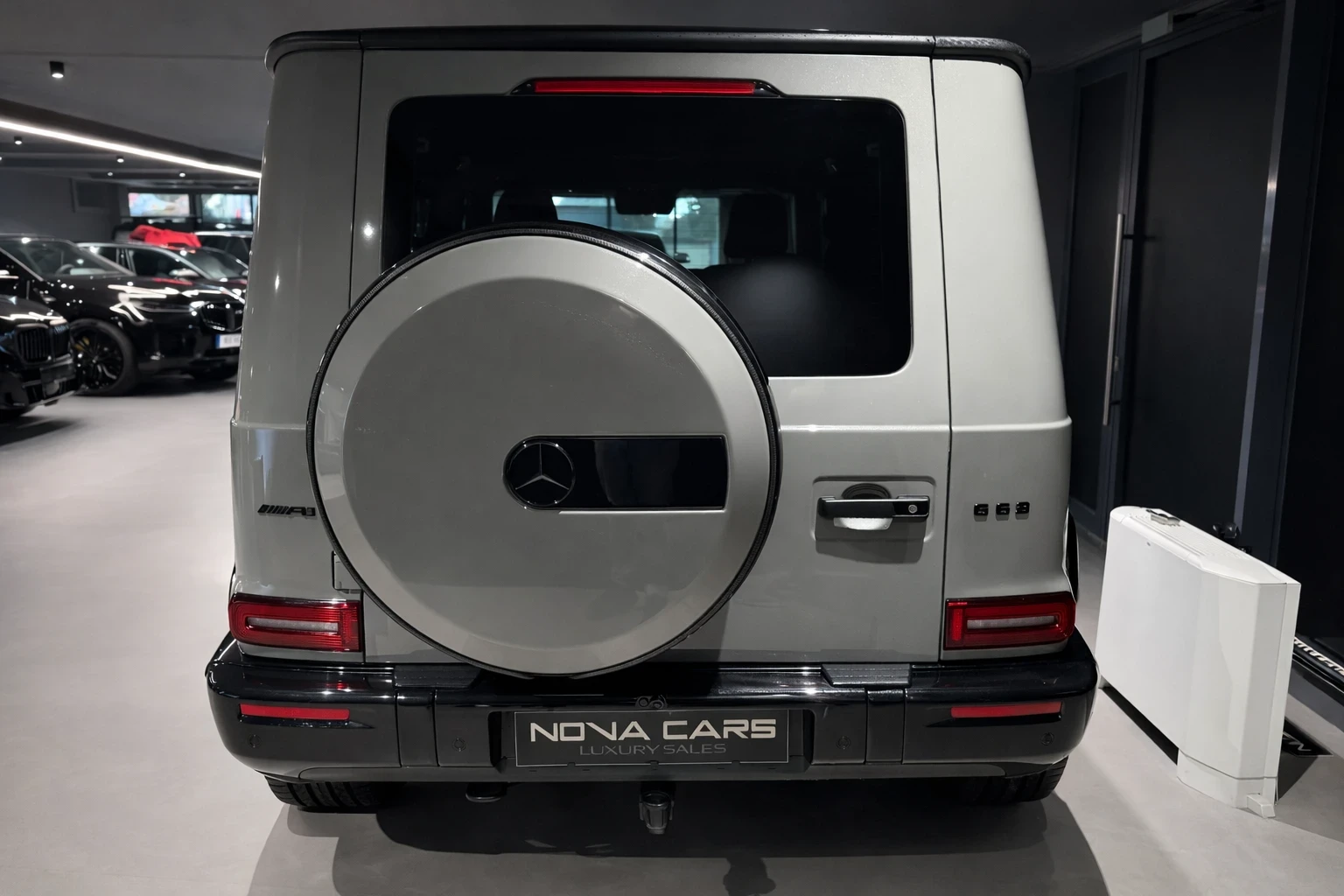 Mercedes-Benz G 63 AMG, снимка 2 - Автомобили и джипове - 55936429