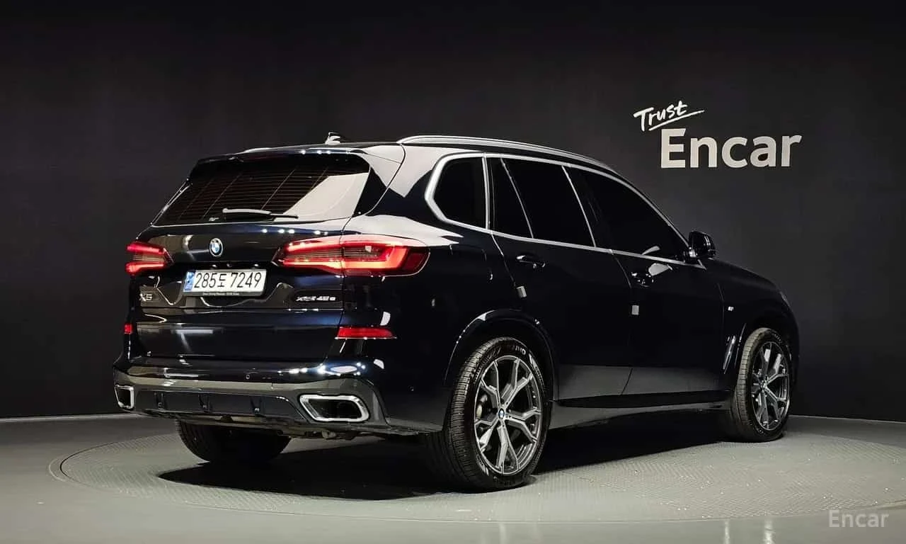 BMW X5 xDrive 45e | M Sport | Air Ride | 360 | Laser, снимка 2 - Автомобили и джипове - 56223830