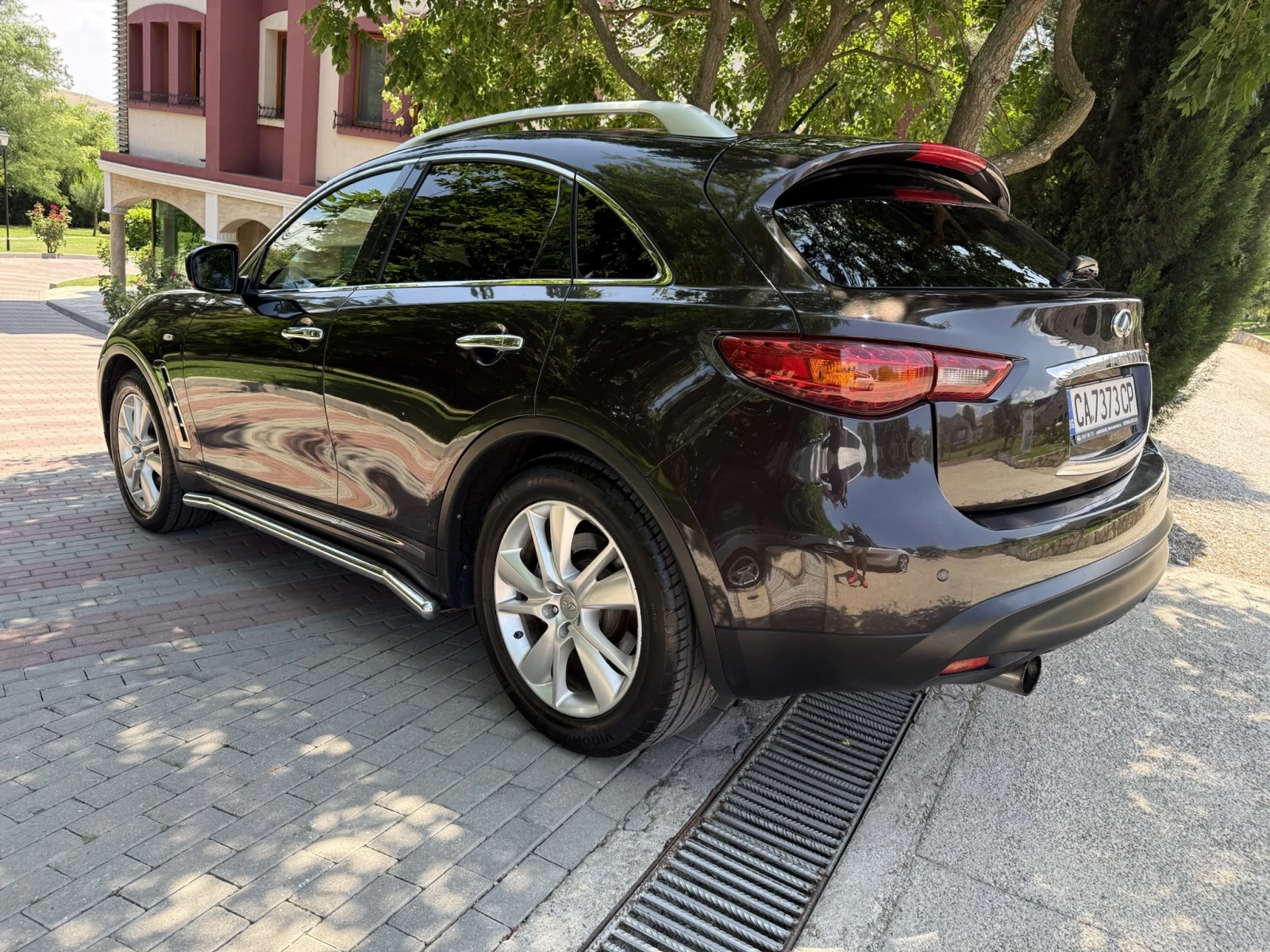 Infiniti Fx 30 d S Обдухване/Камера/Lane Assist/ЛИЗИНГ, снимка 14 - Автомобили и джипове - 56259751