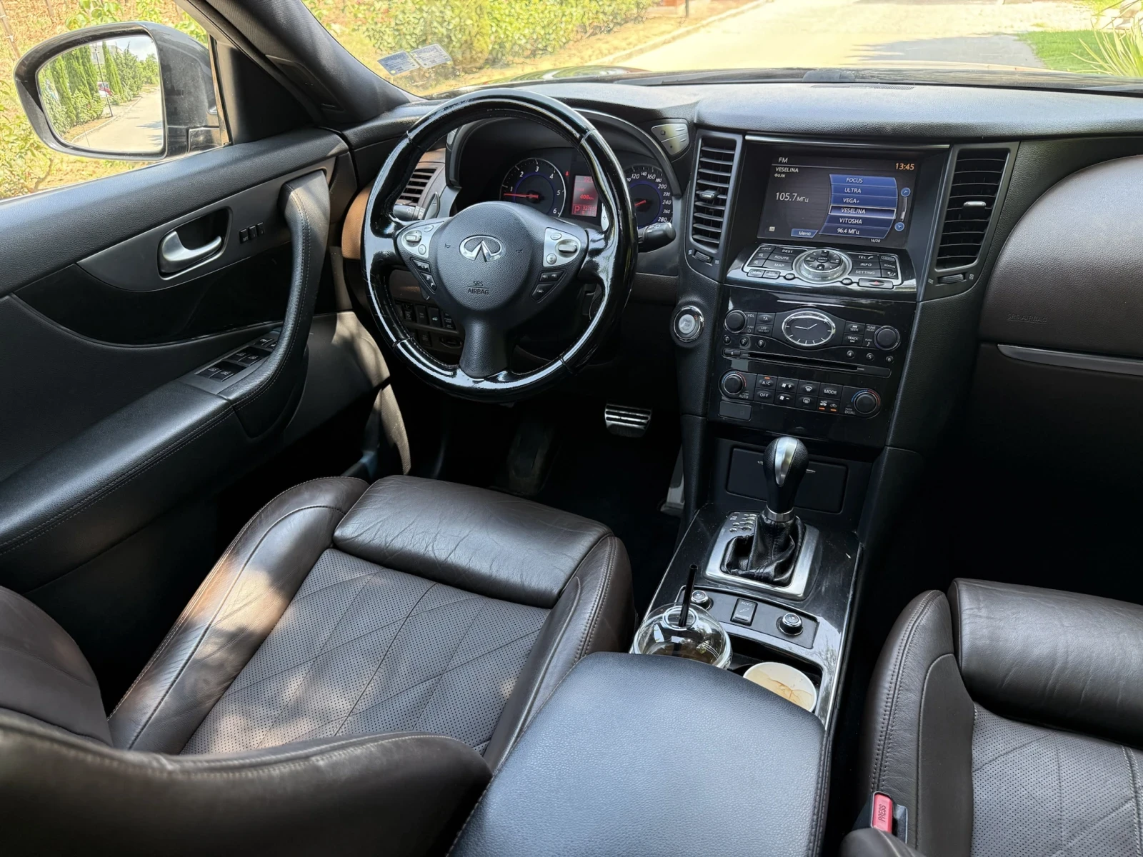 Infiniti Fx 30 d S Обдухване/Камера/Lane Assist/ЛИЗИНГ, снимка 8 - Автомобили и джипове - 56259751