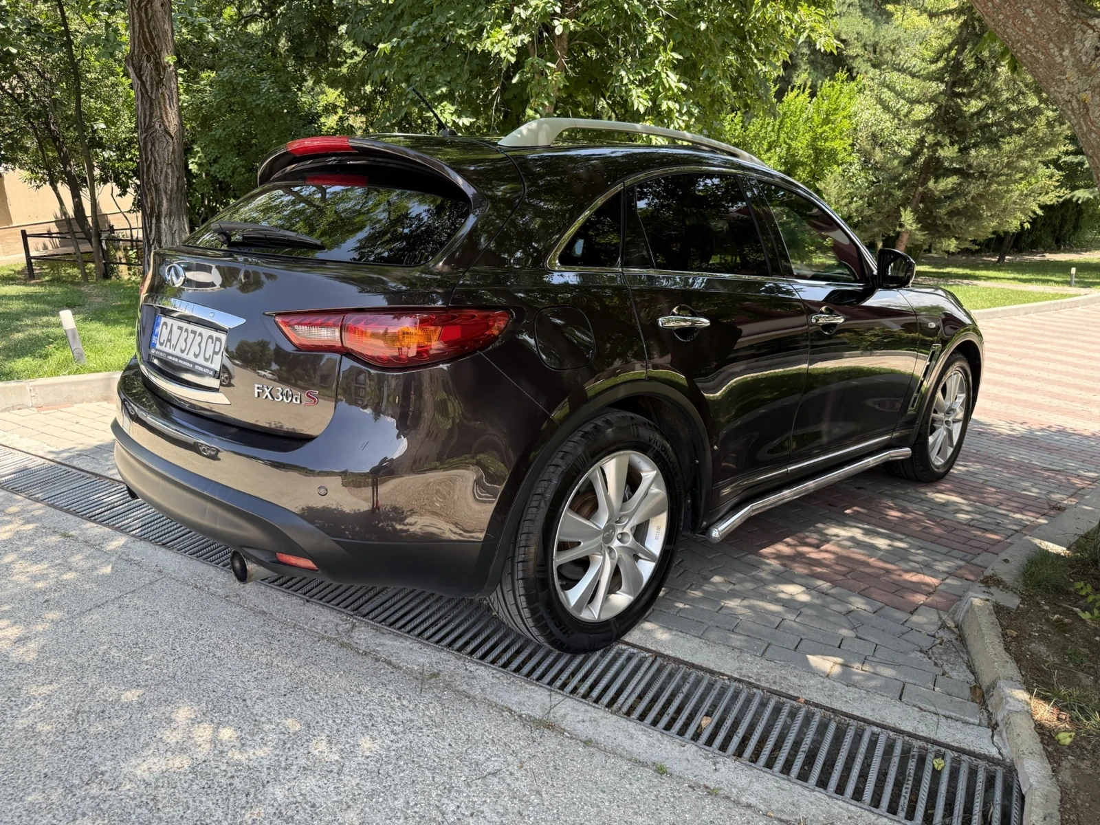 Infiniti Fx 30 d S Обдухване/Камера/Lane Assist/ЛИЗИНГ, снимка 15 - Автомобили и джипове - 56259751