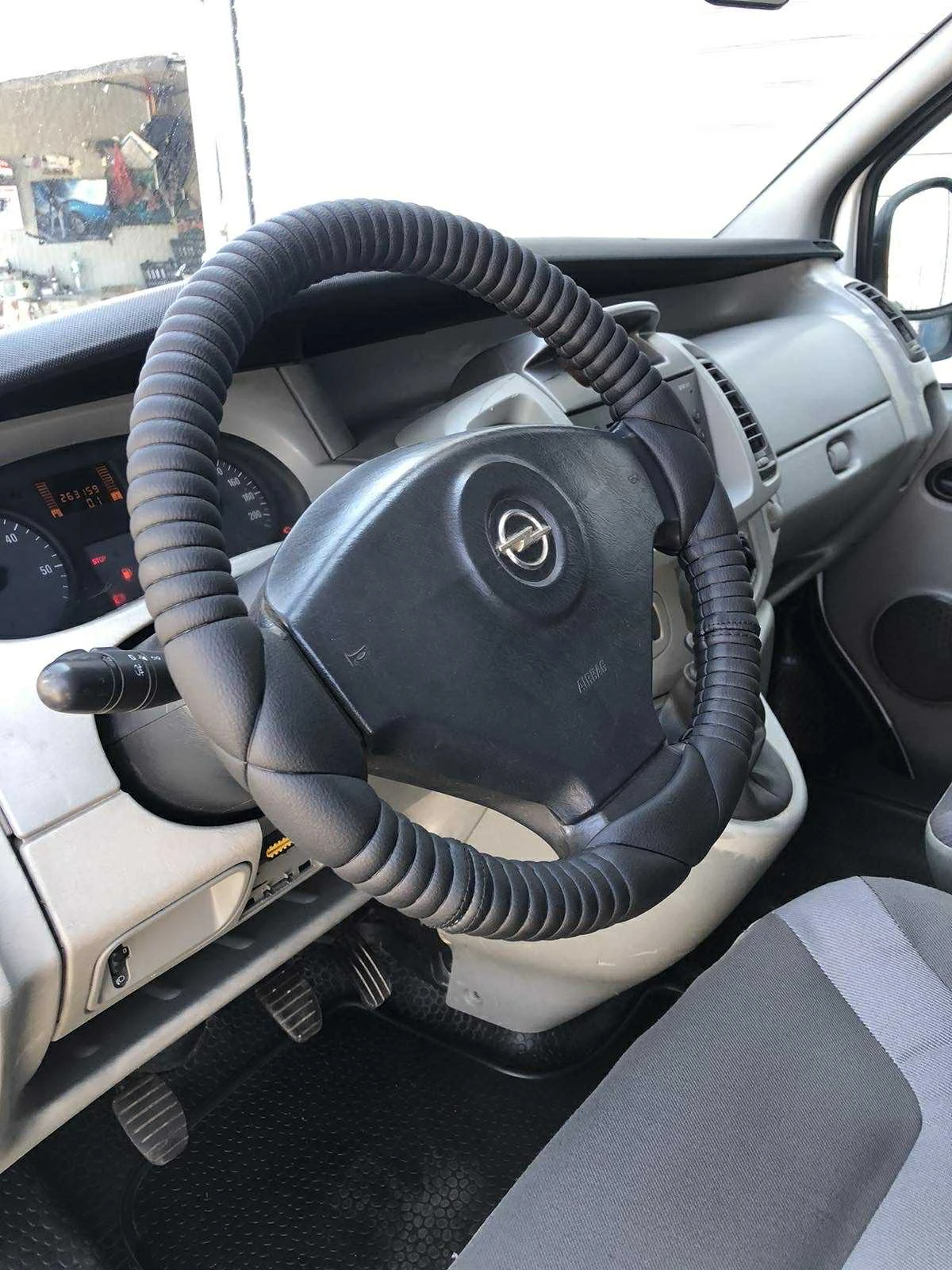 Opel Vivaro  - изображение 4
