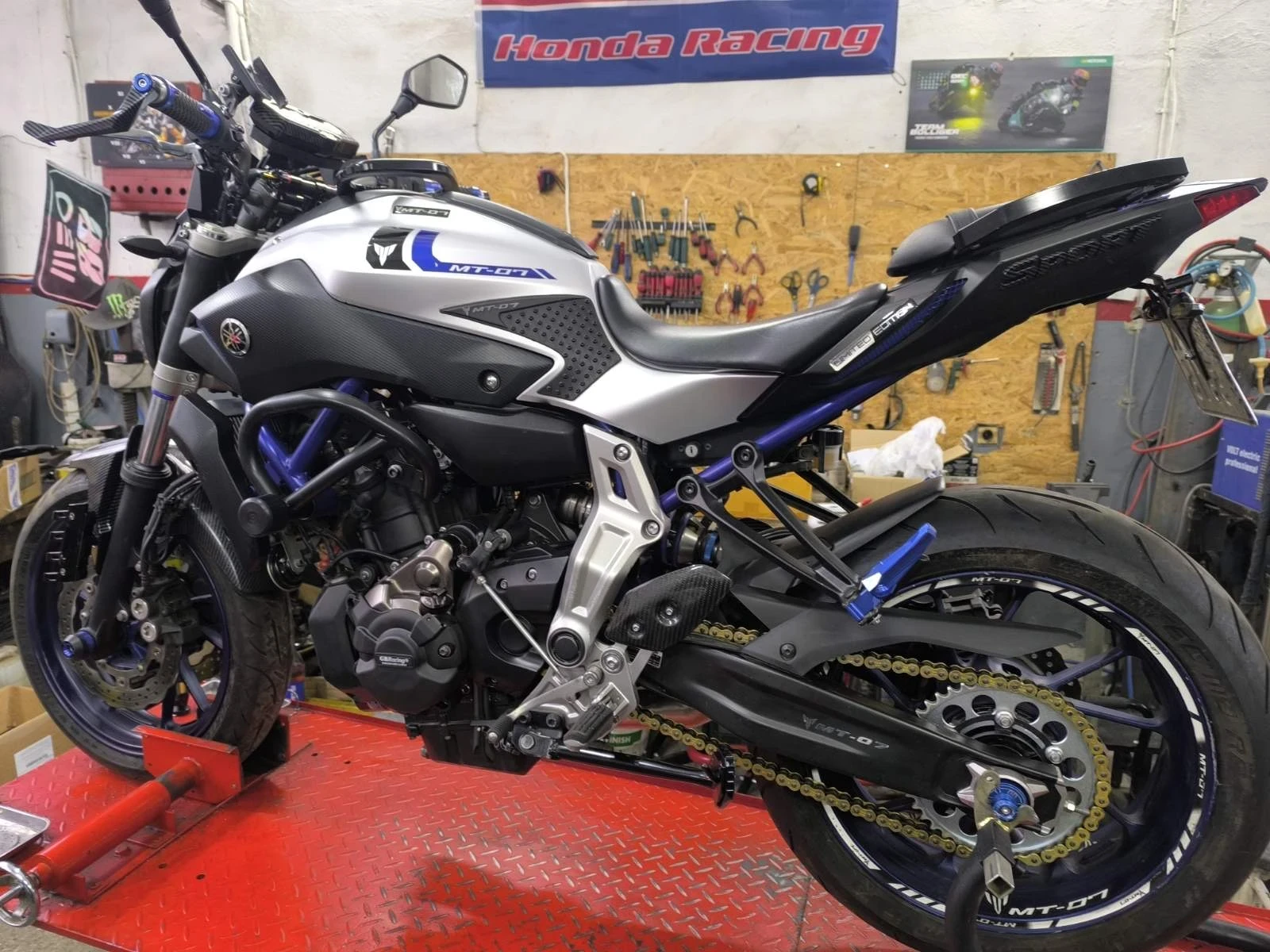 Yamaha Mt-07 Sc project exhaust , ролбар, dynojet power command, снимка 4 - Мотоциклети и мототехника - 54264340