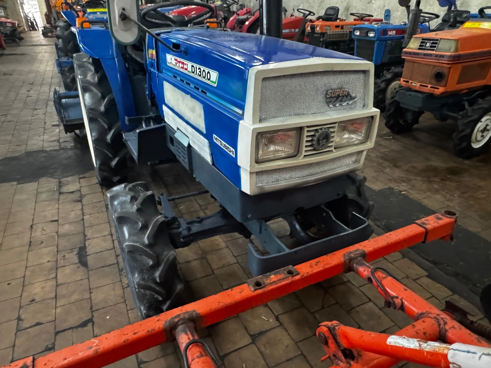 Трактор Mitsubishi MTE2000, снимка 2 - Селскостопанска техника - 56218555