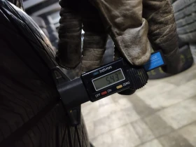 Гуми Зимни 225/45R19, снимка 6