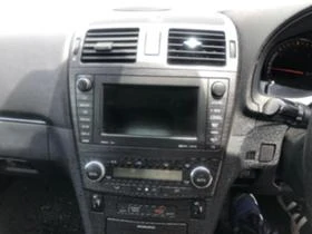 Toyota Avensis 2.2 д4д кожа нваигация , снимка 10