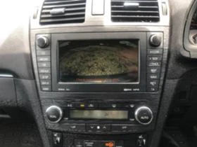 Toyota Avensis 2.2 д4д кожа нваигация , снимка 17