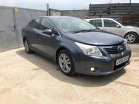 Toyota Avensis 2.2 д4д кожа нваигация , снимка 2