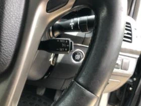 Toyota Avensis 2.2 д4д кожа нваигация , снимка 7