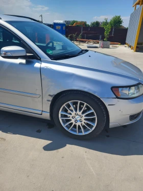 Volvo V50 5- Редови Бензин 2.4 140 кс Автомат - 7777 лв. - 70805935 | Car24.bg