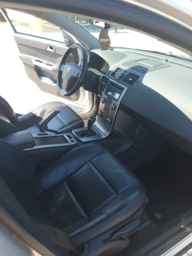 Volvo V50 5- Редови Бензин 2.4 140 кс Автомат - 7777 лв. - 70805935 | Car24.bg
