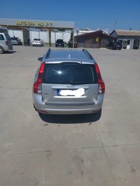Volvo V50 5- Редови Бензин 2.4 140 кс Автомат - 7777 лв. - 70805935 | Car24.bg