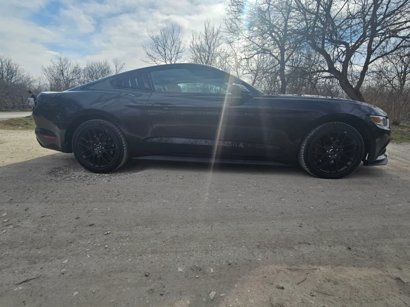 Ford Mustang, снимка 9 - Автомобили и джипове - 47309414