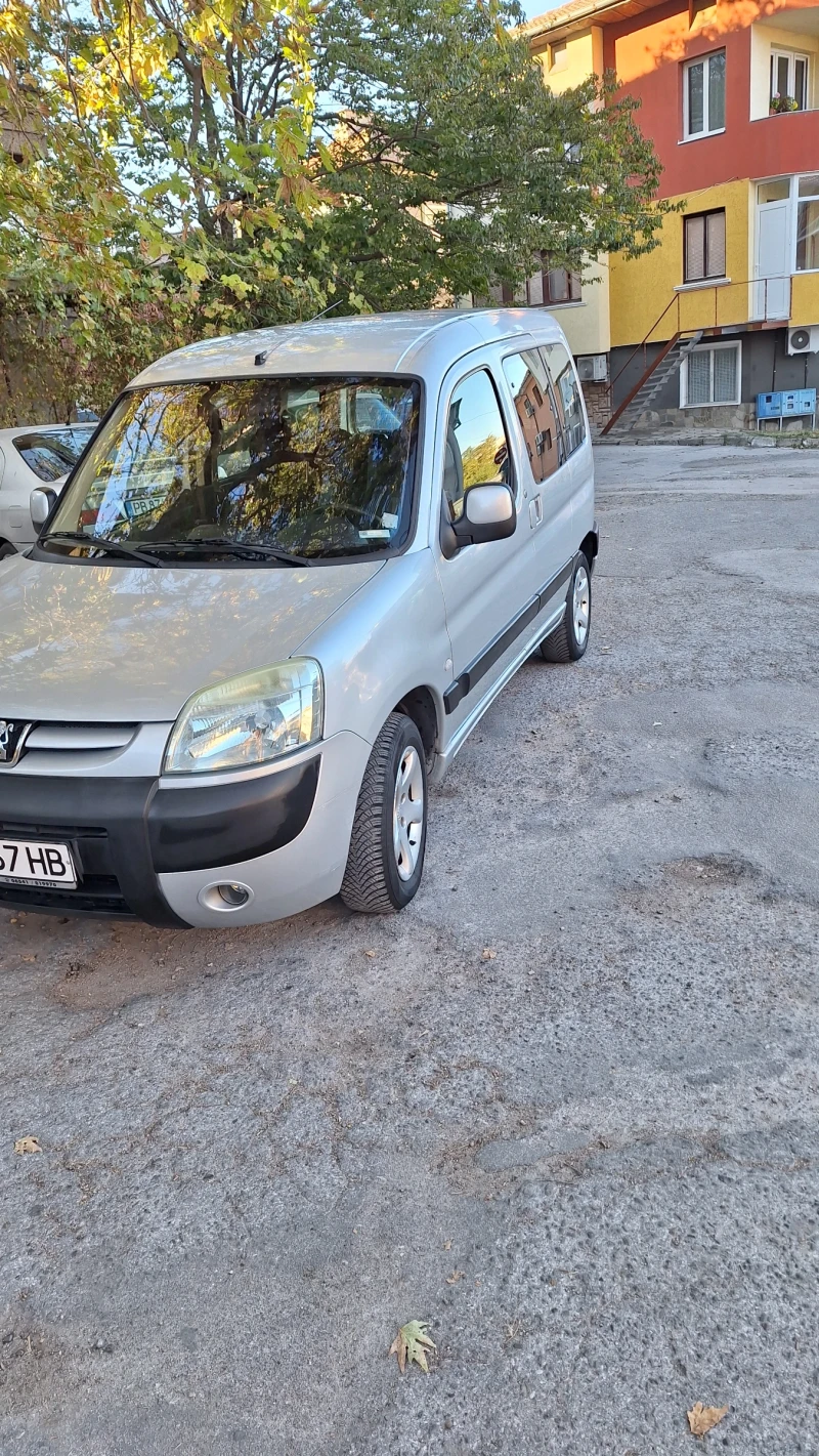 Peugeot Partner, снимка 3 - Автомобили и джипове - 47653384