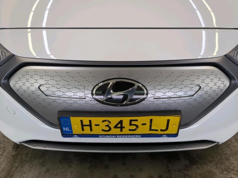 Hyundai Ioniq 38 kWh Comfort, снимка 12 - Автомобили и джипове - 49679408