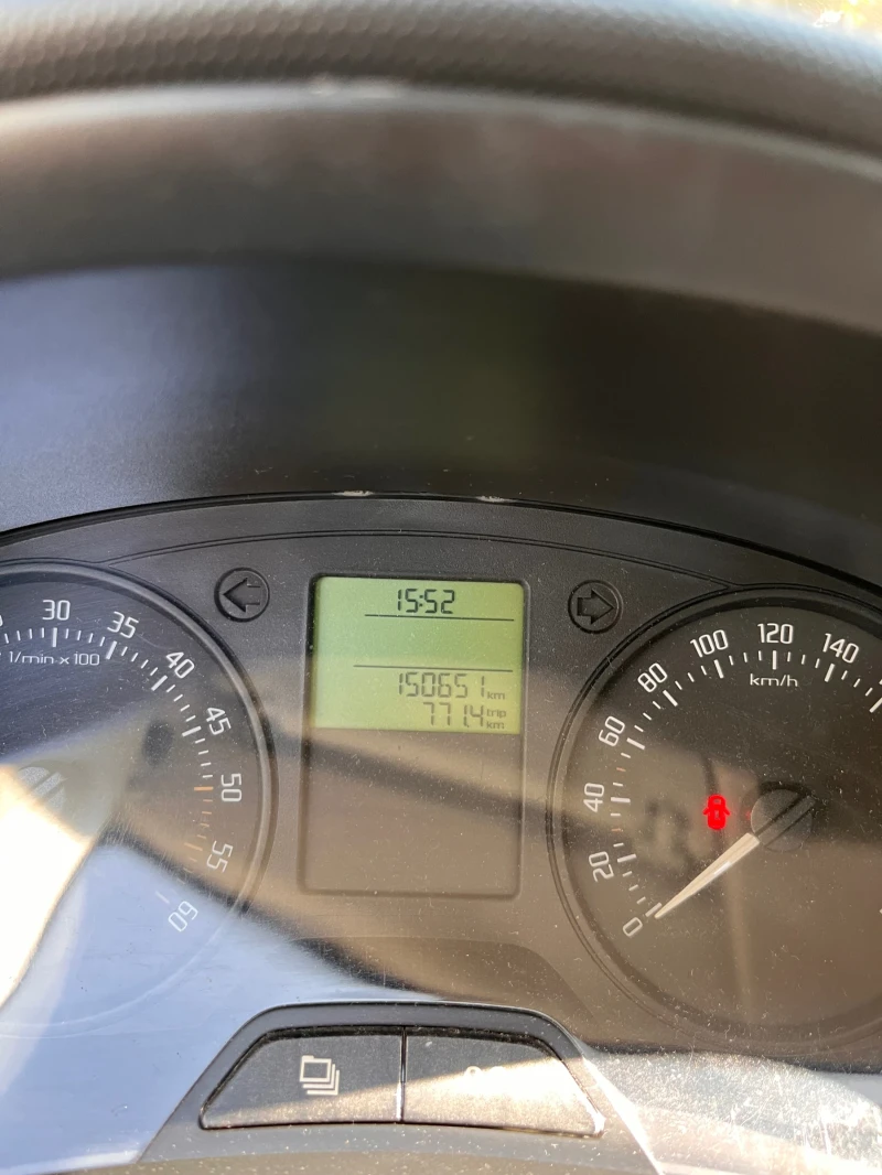 Skoda Fabia, снимка 8 - Автомобили и джипове - 52777536