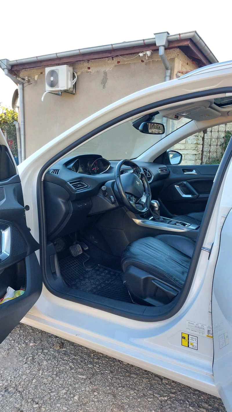 Peugeot 308 2.0 BlueHDi 150кс ALLURE, Автоматик, Камера, снимка 8 - Автомобили и джипове - 52526926