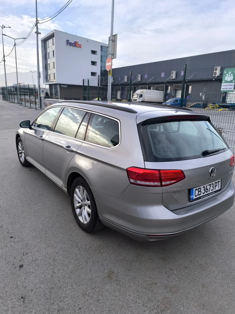 VW Passat, снимка 4 - Автомобили и джипове - 52441977