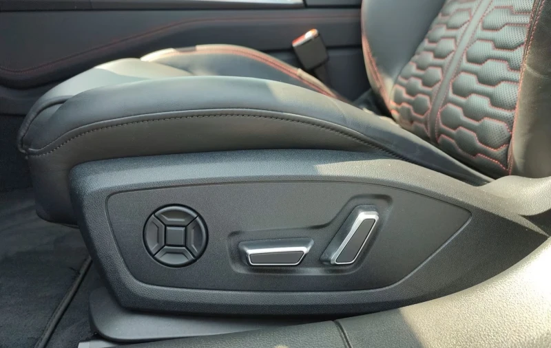 Audi Rs6 Avant Quattro 4.0 TFSI, снимка 6 - Автомобили и джипове - 52678855