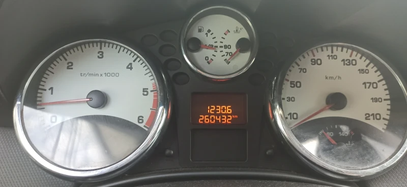 Peugeot 207, снимка 9 - Автомобили и джипове - 52906749