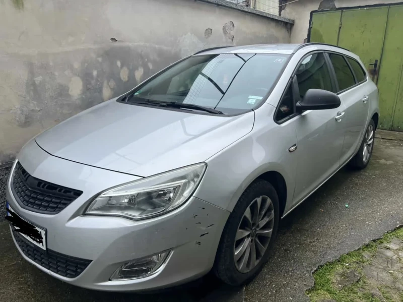 Opel Astra Opel Astra J 1.4 Turbo 140 hp, снимка 4 - Автомобили и джипове - 53384984