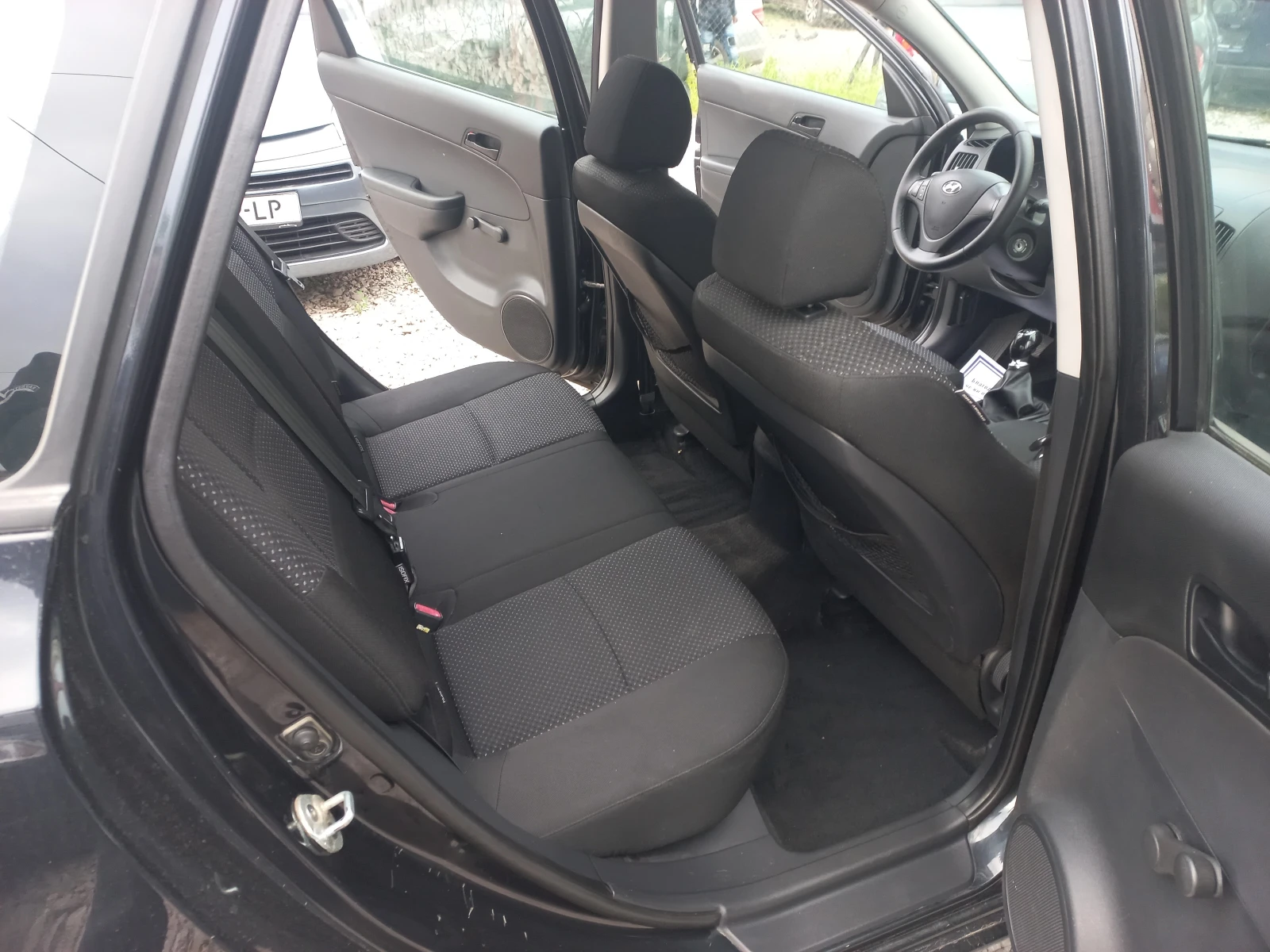 Hyundai I30 1.4i* * 2012г* * Комби*  - изображение 8