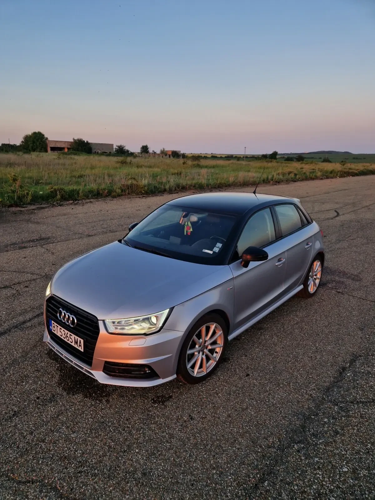Audi A1 1.6 TDI SLINE - изображение 2
