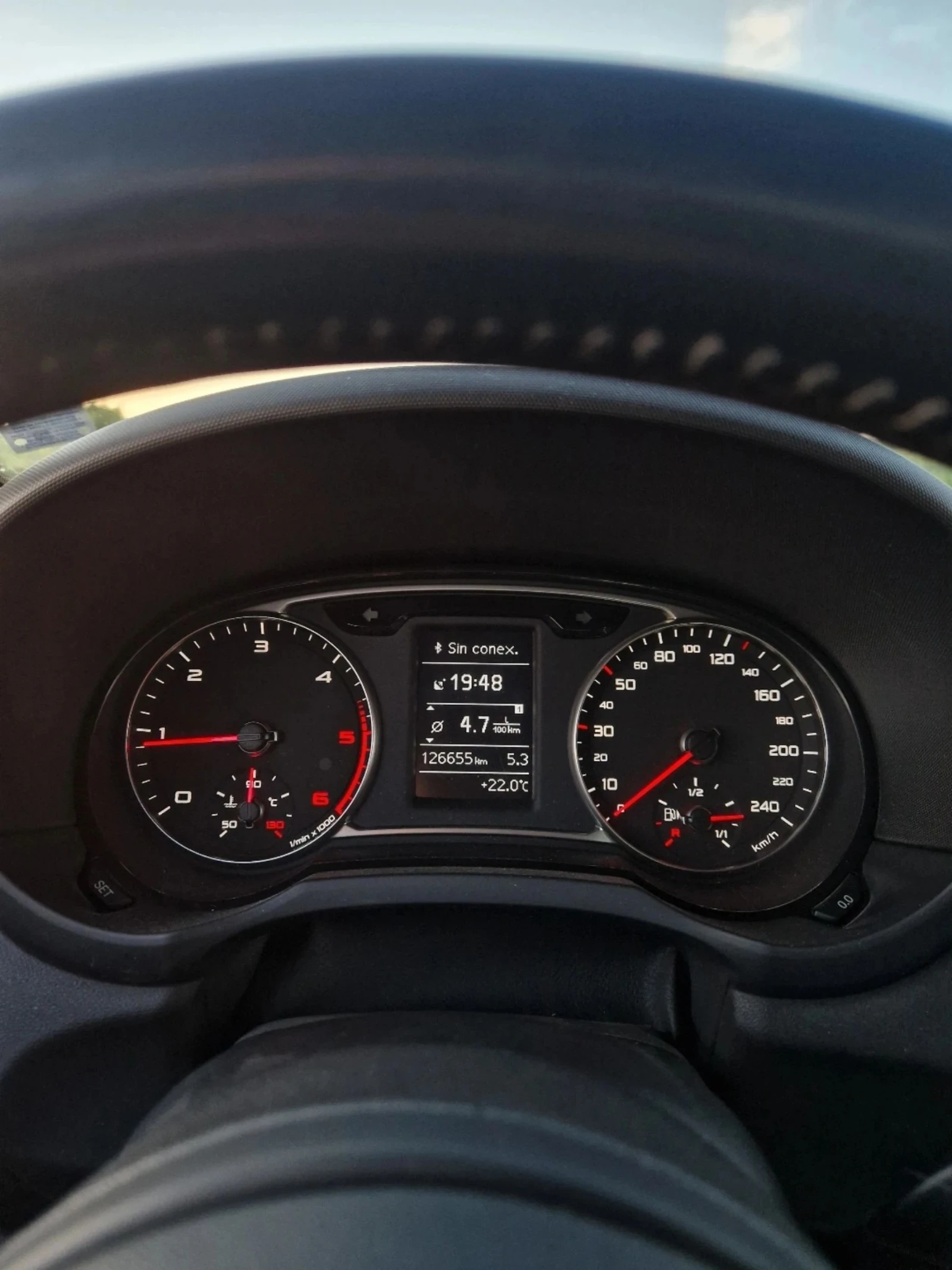 Audi A1 1.6 TDI SLINE - изображение 8